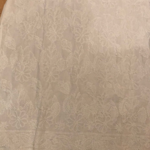 Embroidered white tunic - Picture 2 of 4